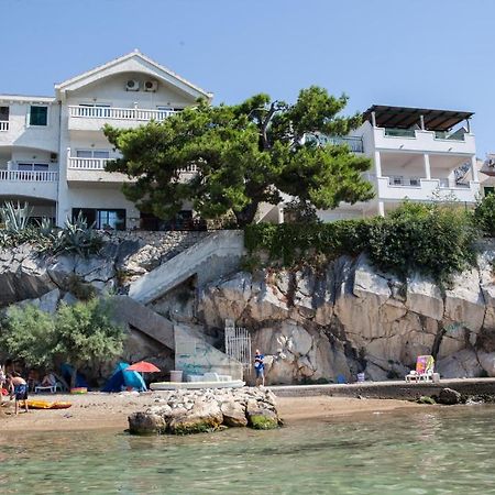 Apartments Agava-Mirjana Omis Exterior photo