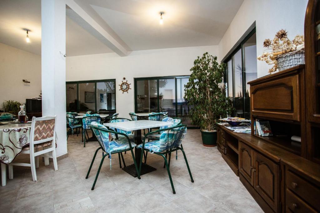 Apartments Agava-Mirjana Omis Exterior photo